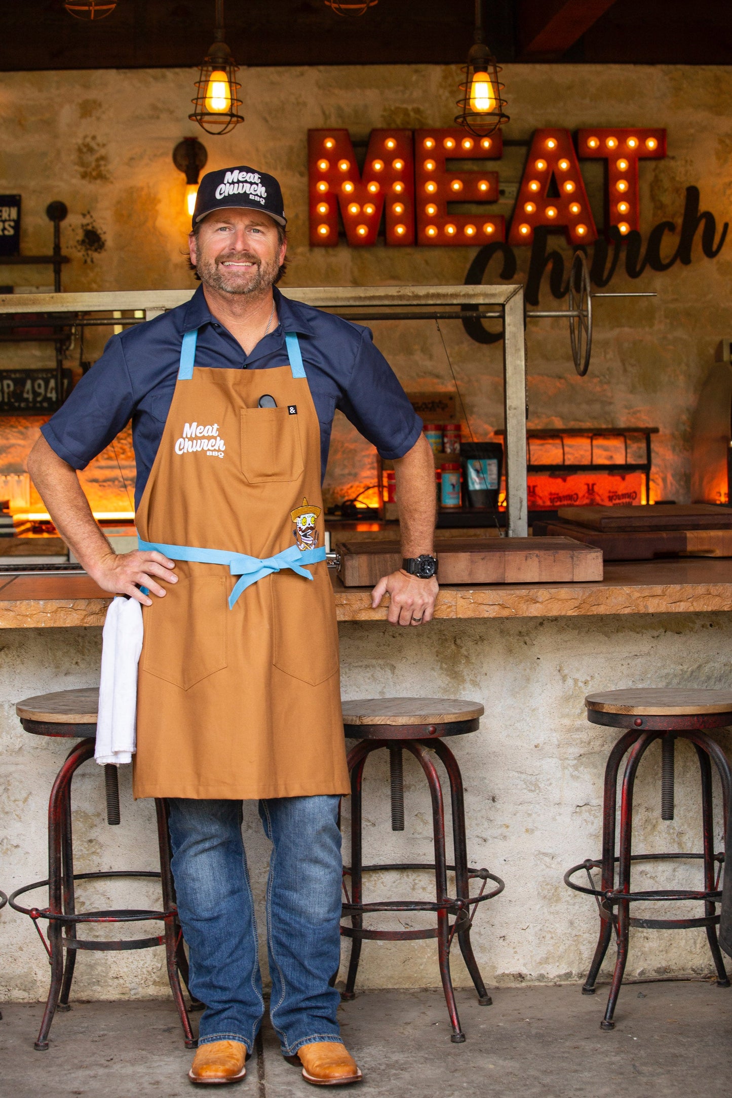 hedley-and-bennett-meat-church-apron-duck-tan-a8 image_912805a7-8b3f-48b2-8698-64cb1afdc18a.jpg